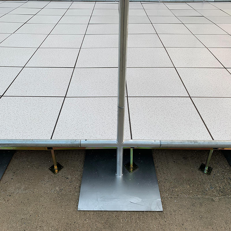 5x7m Loại lều cứu trợ cấu trúc khung thép có màng