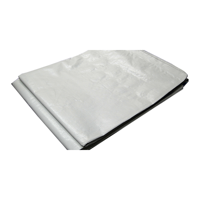 Bạt nhựa dẻo gia cố 4x5m cho nơi trú ẩn tạm thời